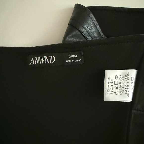 Black Faux Leather Corset Top Size Large - Picture 4 of 4